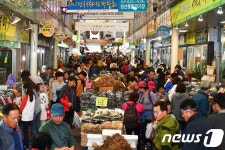 정선5일장, 전국우수시장박람회에 맞춰 인산인해