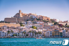 스페인 대표 휴양지 대결…마요르카 vs 이비자