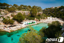 스페인 대표 휴양지 대결…마요르카 vs 이비자