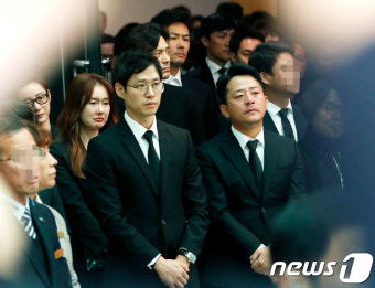 [N1현장] 故김주혁 발인…끝까지 함께 한 이유영·1박2일·나무엑터스