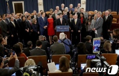 美공화 세제안 효과 쇼잉한 반도체 업체 눈길   