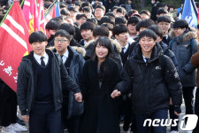 수능D-1, 선생님 응원 받으며