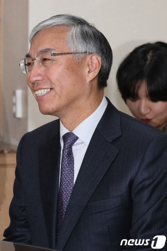 김동연 부총리 찾은 추궈홍 주중대사