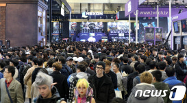 [지스타 화보] 대형오락실이네 수천명 앉아 게임체험