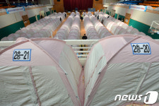 또 보따리 싼 포항 이재민들 이 생활 언제까지…