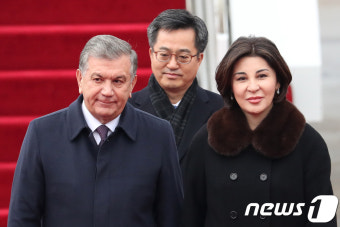 우즈벡 대통령의 한국 인연은…사위 韓자동차회사 근무경험