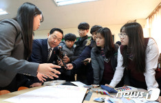 고교내신 절대평가로?…김상곤 고교학점제 위해 전환 시사