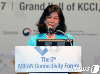 부엔수세소 의장 아세안 연계성 마스터플랜은?