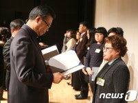 용산구 자원봉사왕에 남덕순씨…1421시간 봉사