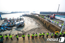 분주한 진두선착장