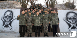 백골!...전방부대 찾아간 정세균 의장