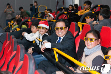 국립어린이과학관 체험하는 유영민 장관