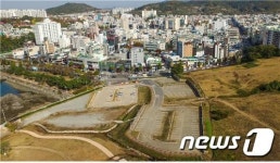 여수시민들 올해 최고 시책, 주차장 확충·1시간 무료