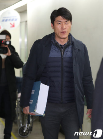 경찰, 이대목동병원 압수수색 중