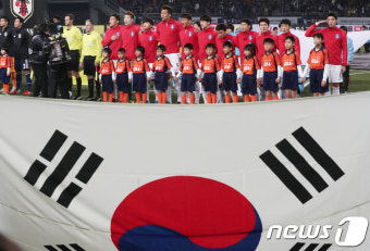 중국부터 러시아 찍고 인도네시아까지…2018년 한국축구 쉴 틈 없다