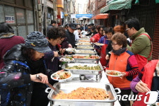 부산 신평골목시장, 반찬가게 활용한 도시락 사업 추진