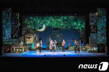 온 가족이 즐기는 셰익스피어…가족음악극  한여름 밤의 꿈