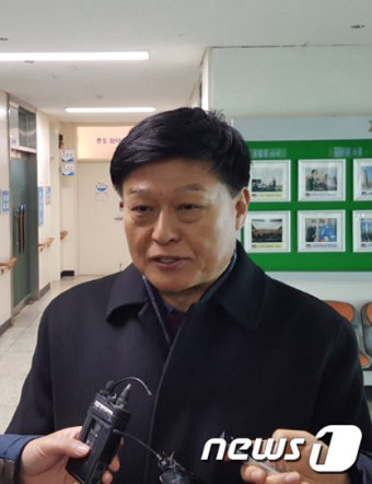 참고인 조사위해 제천경찰서 찾은 강현삼 의원