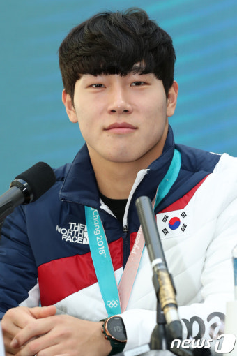 윤성빈 '금빛 미소'