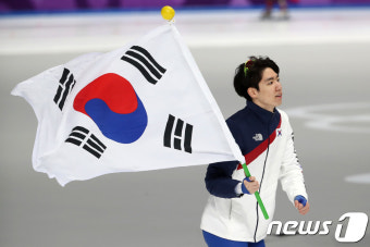 차민규, 스피드스케이팅 남자 500m 은메달... '金과 0.01 차이'