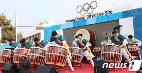 강릉 월화거리서 열린 전통 연합공연