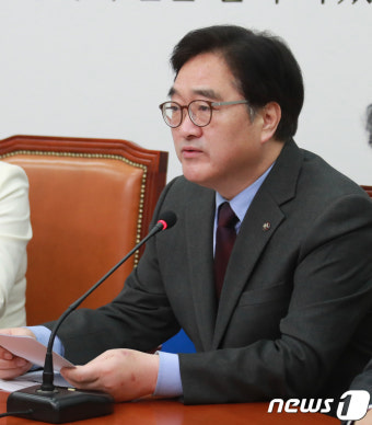 민주당 최고위, 발언하는 우원식 원내대표