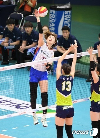 도로공사, 현대건설 3-0 완파…정규리그 우승까지 매직넘버 '3'