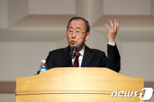 보건의 역할 강조하는 반기문 제8대 유엔사무총장