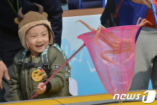 대게 잡은 꼬마 강태공