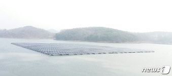 인천 강화군 길정저수지에 친환경 수상 태양광발전소