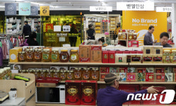 전통시장 속에 자리잡은 노브랜드 상생스토어