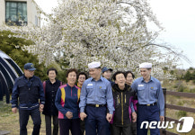 해군 1함대, 지역 노인회관 찾아 따뜻한 정 나눠