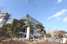 금천구 학교·경로당에 공기청정기 285대 설치