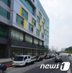청주산단  지식산업센터 추가 건립 잇따라…주차난은 ‘여전’