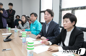 서울혁신파크 관계자들과 간담회 갖는 안철수 후보