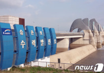 가동 중단 1년 영산강 승촌보 수력발전소 해법 없나