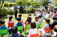 김은경 환경장관, 어린이 통학용 LPG차 전달식 인사말