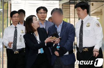 법원 출석하는 '삼성 노조와해' 의혹 4인