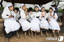 새참시간이 즐거운 꼬마농부들