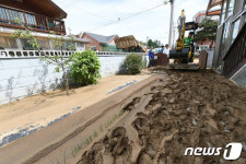 복구 작업 중인 대관령면 횡계리