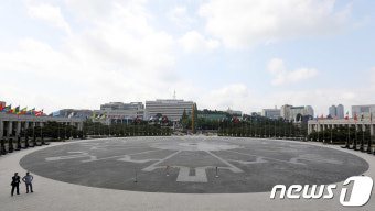 전쟁기념관 '태극무공훈장을 형상화한 평화광장'