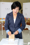 추미애 대표, 대구 달성군에서 사전투표