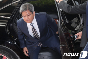 김명수 대법원장, '재판거래' 의혹 어떻게 풀까?