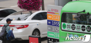 국내 휘발유 값 8주 연속 인상