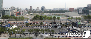 월드컵 거리응원전 준비로 통제된 영동대로