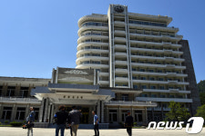 남북적십자회담 열린 금강산호텔