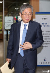 항소심 1회 공판 마친 조원동 전 경제수석