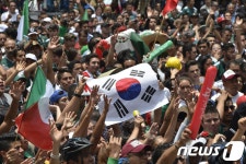 [월드컵]'그라시아스 코레아' 항공사 한국인 20% 할인 등 멕시코에 한국 열풍