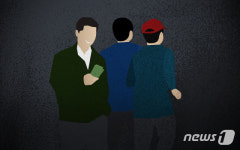 군대 선임 감금 780만원 빼앗은 20대들