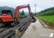 많은 비에 경전선 일부 구간 침수…복구 작업 한창